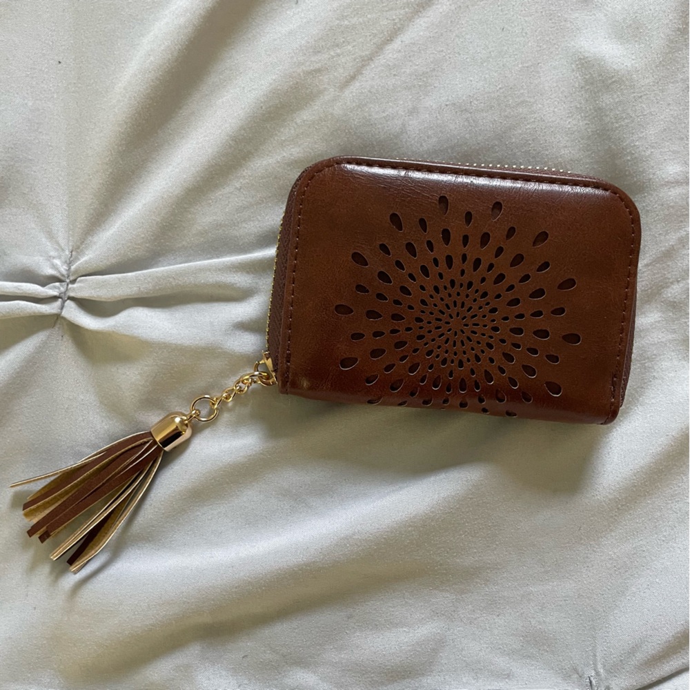 Aphison Brown Leather Wallet